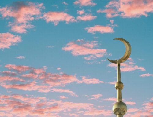 What is Taqwa? Qualities & How to Attain It